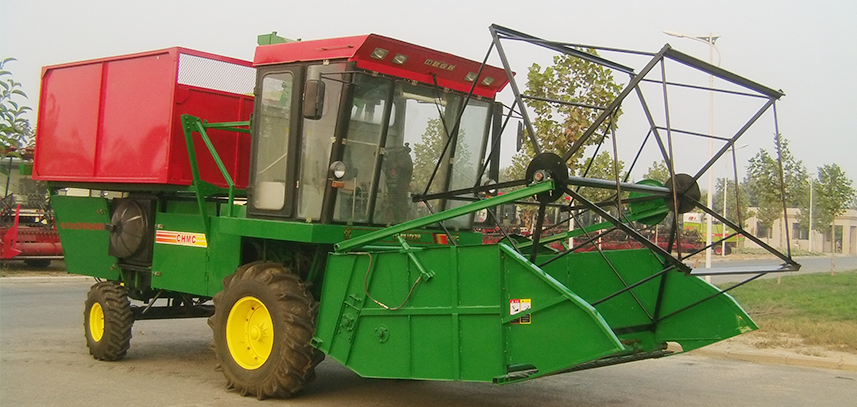 中聯(lián)收獲 4QZ-2450 自走式青飼料收獲機(jī)