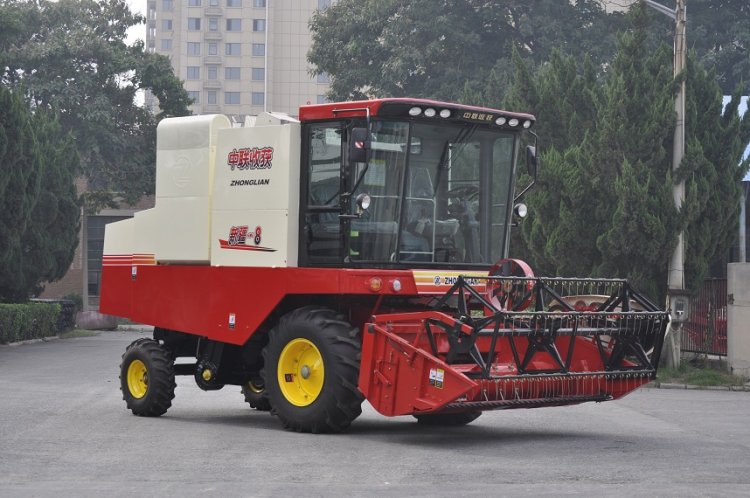 中聯收獲 新疆4LZ-8B 全喂入谷物聯合收獲機