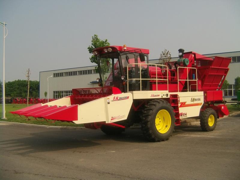 玉米收割機(jī)